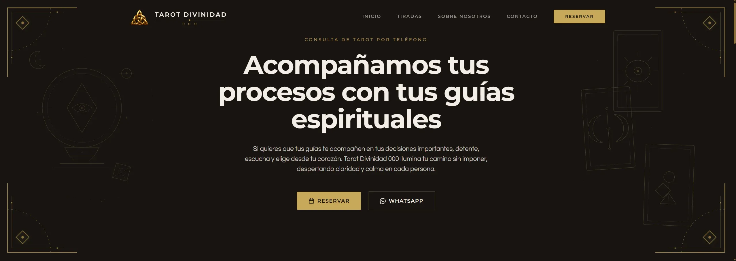 Página de inicio de Tarot Divinidad 000 con botones para reservar consulta o escribir por WhatsApp